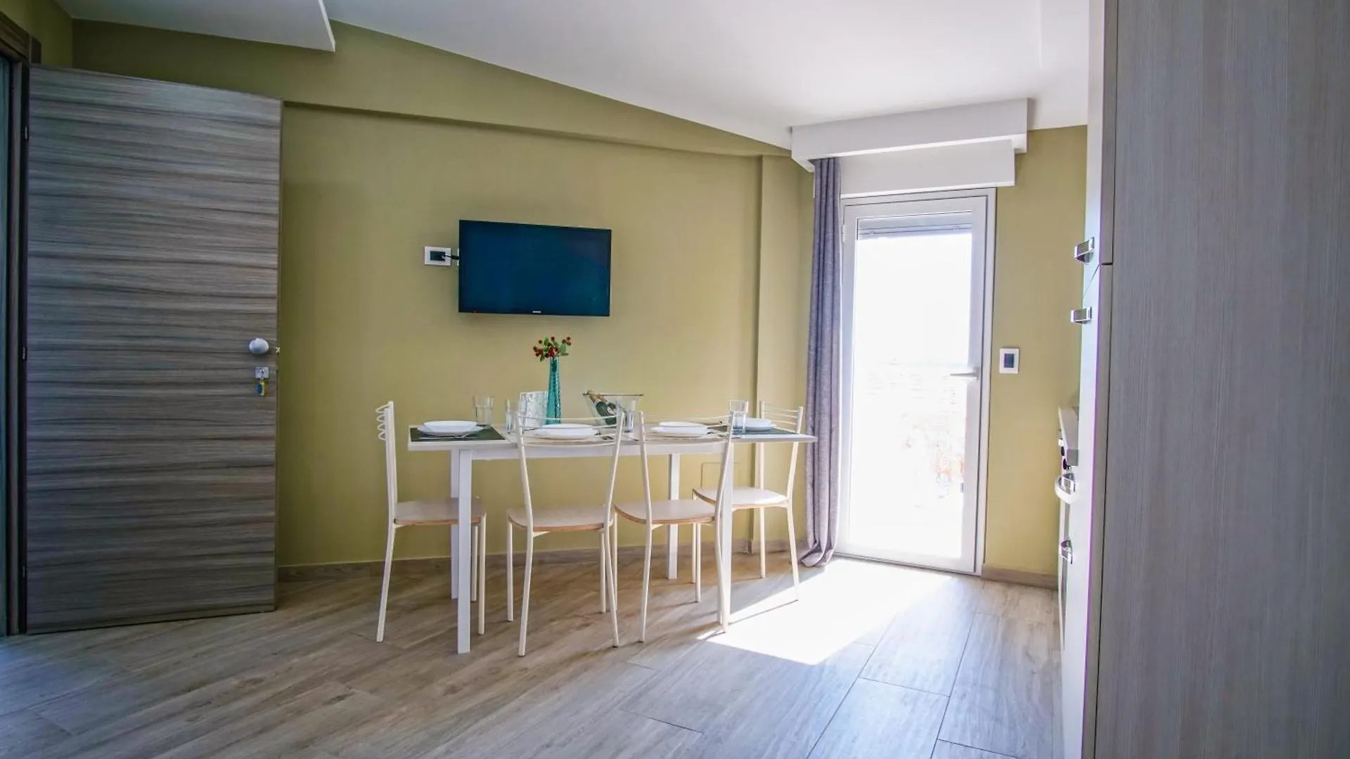 Golf House - A Few Steps From The Beach Apartment Agnone Bagni 0*,